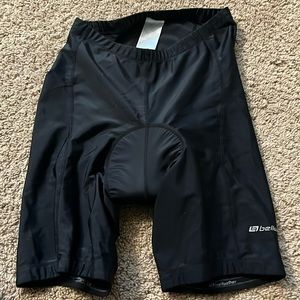 Bellweather size extra large padded cycling shorts